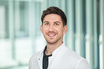 Klinik Vincentinum Augsburg Oberarzt Wirbelsaeulenchirurgie Patlevic